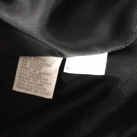 Jones of New York Vintage Short Sleeve Double Breasted Suit in Black in Size 2P - Picture 14 of 14